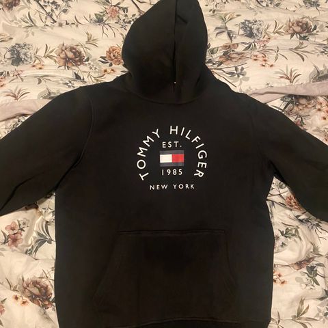 Tommy Hilfiger Hoodie til salgs