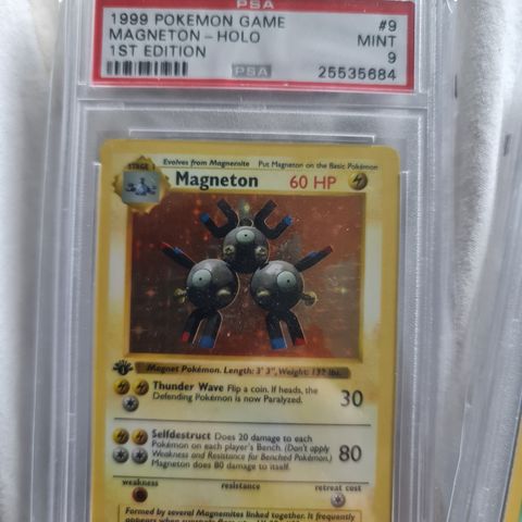 Pokemon magneton shadowless 1 edition PSA 9