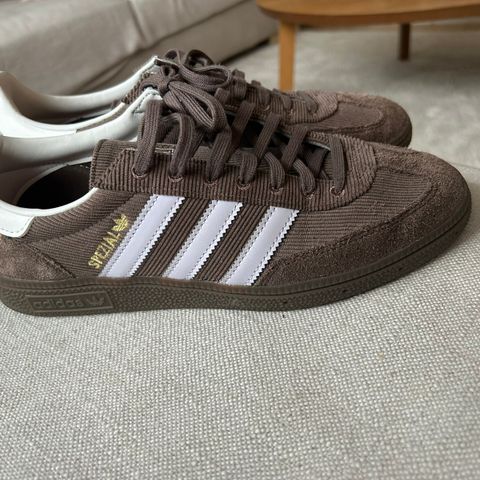 Adidas sko, som nye str 40 2/3