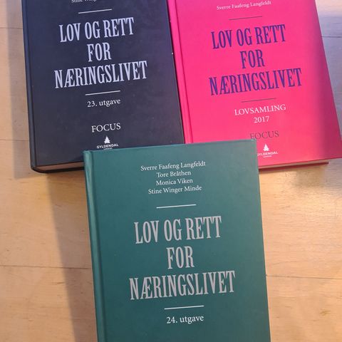 Pensumbøker i rettsvitenskap / Diverse fagbøker