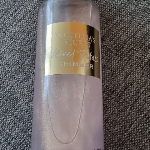 VICTORIA'S SECRET SHIMMER MIST