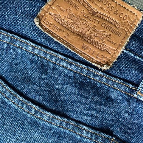 Ubrukt Levis dongeribukse 551  W31 L32