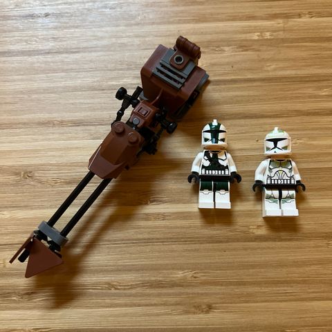 LEGO Star Wars troopers og scooter