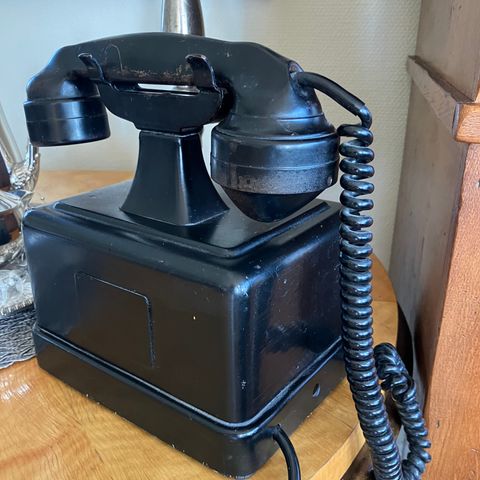 Antikk telefon