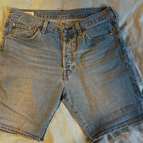 Levis 501 shorts (w33) - som ny!