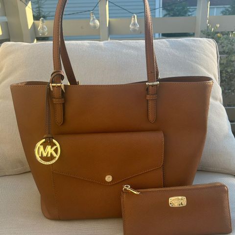 Michael Kors Tote Bag m/lommebok 🤎