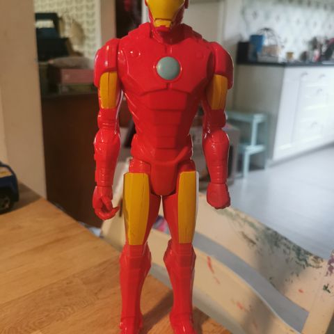 Iron man figur