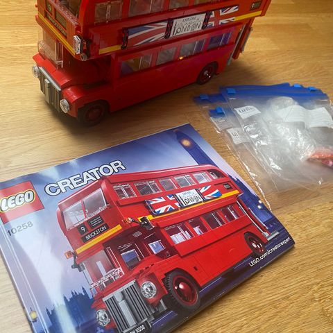 10258 London Bus