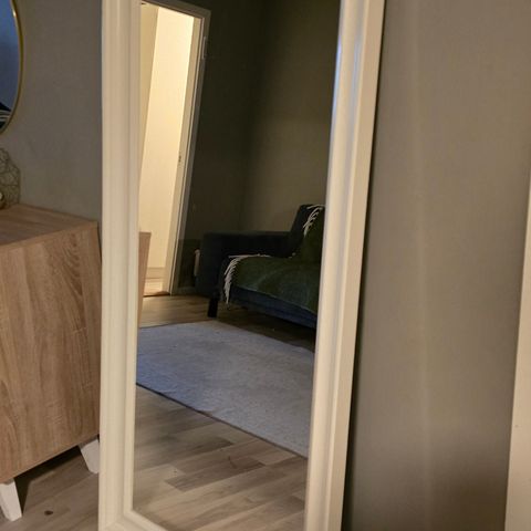 Speil fra IKEA Hemnes