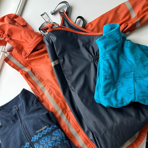Reflex regnbukse og jakke, og fleece jakke/zip selges samlet