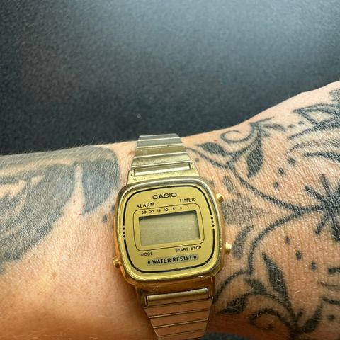 Casio klokke retro