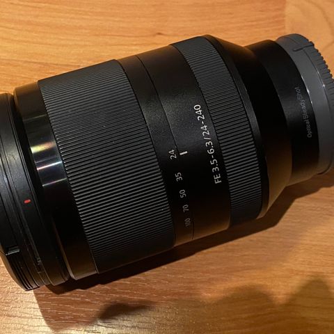 Sony FE 24-240mm f/3.5-6.3 OSS