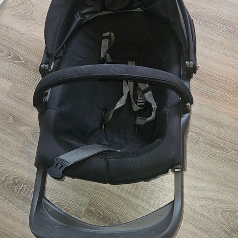 Stokke ligge og sittedel