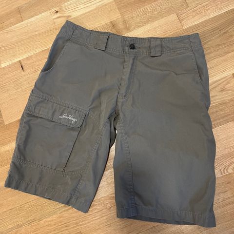 Knapt brukt Lundhags shorts, 40