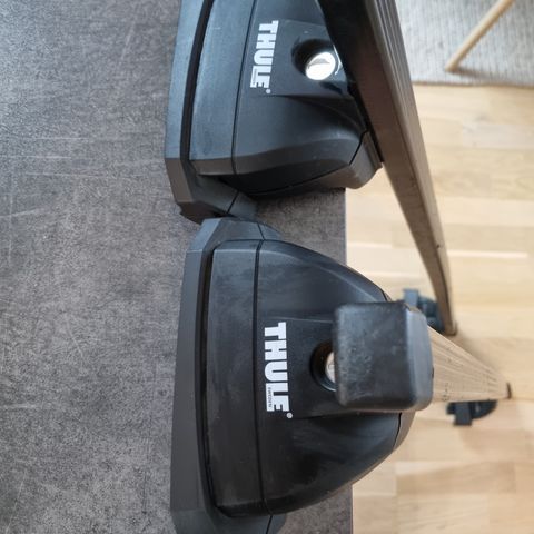 Thule takgrind (wing)brukt på BMW 116