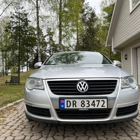 Volkswagen Passat 2007 2.0TDi - kan selge hel