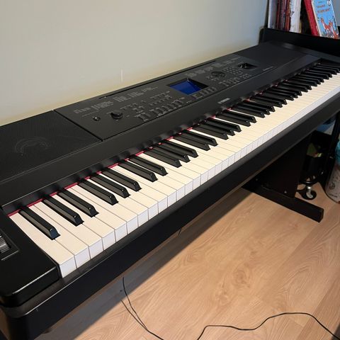 Yamaha DGX-660