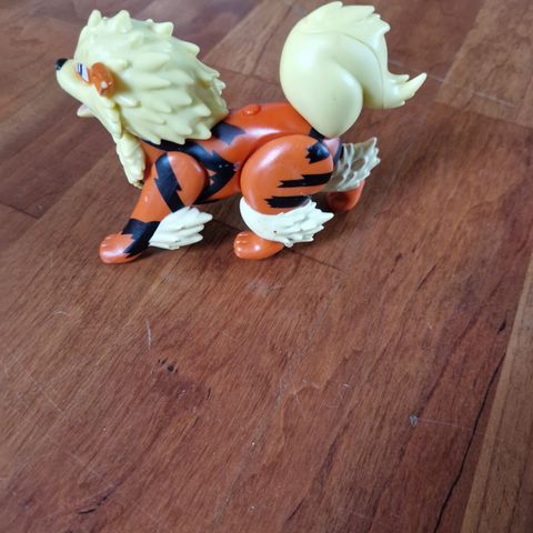 Pokemon - arcanine