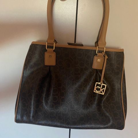 Calvin Klein veska og Julies Romance bag