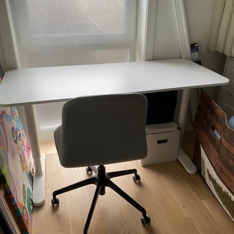Hev senk skrivebord