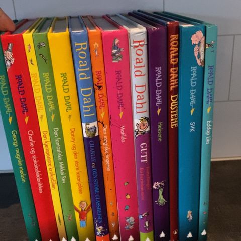 13 Roald Dahl bøker selges sammen