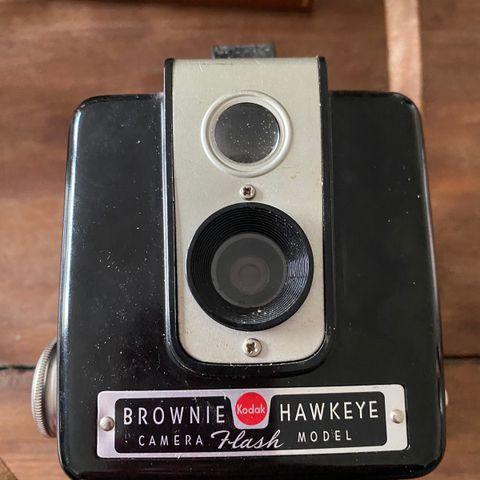 Brownie hawkeye camera flash model