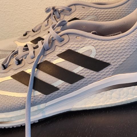 Adidas joggesko