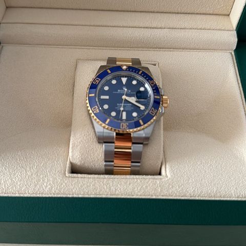 Rolex Submariner Date 41 mm. Stål og gull