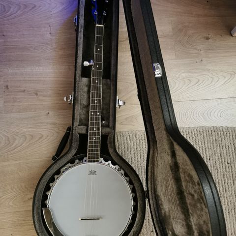 Morgan banjo