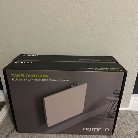 Namron Panelovn 600W matt hvit