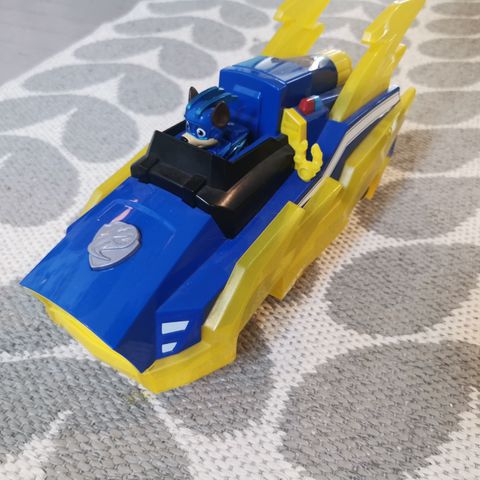 Paw patrol Chase charge up deluxe vehicle