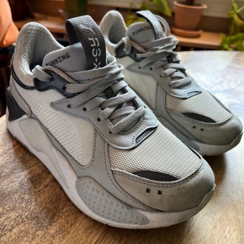 RS-X Puma Sneakers