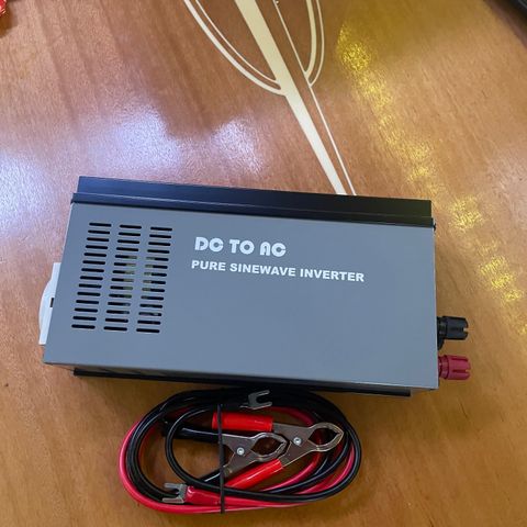 Inverter 24v, 300w selges