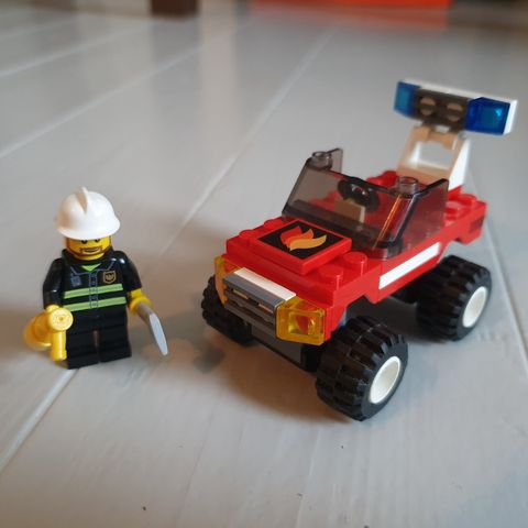 Lego 7241 Fire Car /  Brannbil