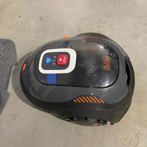 Robotgressklipper Black+Decker (brukt)