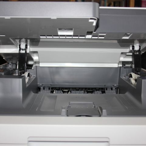 Multifunksjons laserprinter. Perfekt for hjemmekontor / bedrift