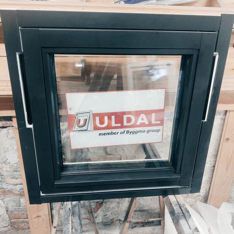 Vindu 60x60 toppsving 3-lags energi glass