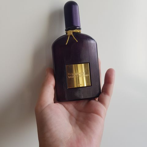 Parfyme Tom Ford velvet orchid selges!