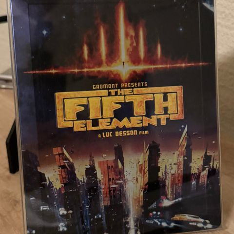 The Fifth Element blu-ray steelbook Zavvi UK