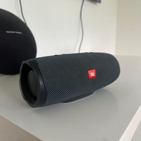 Jbl charge essential 2