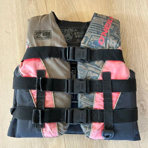 O Neill junior Flytevest