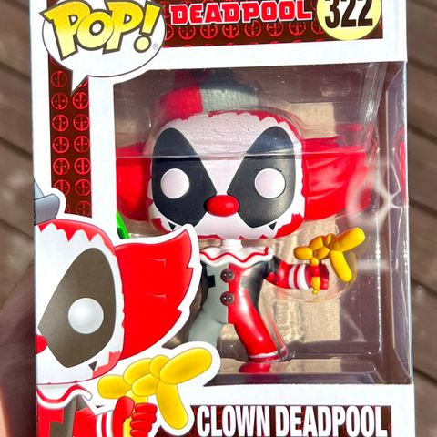 Funko Pop! Clown Deadpool | Marvel (322)