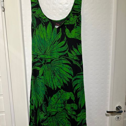 Lekker Desigual tunika / kjole str L (tag XL) kr 380,-