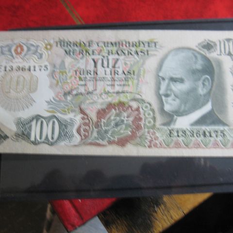 100 lirasi Tyrkia