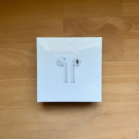 Apple AirPods (2nd gen)