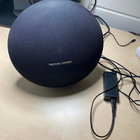 harman kardon Onyx 4