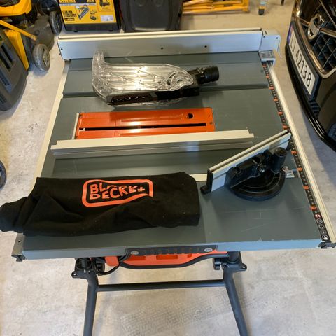 Bordsag black and decker