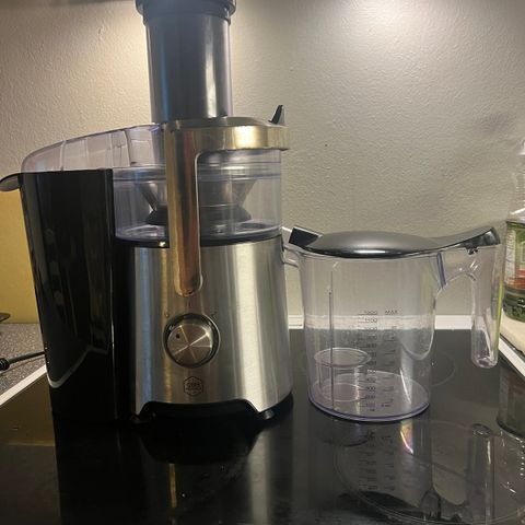 OBH Nordica Prestige Juice Extractor