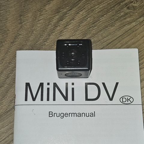 Mini DV camera