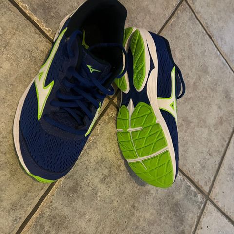 Mizuno joggesko 38,5